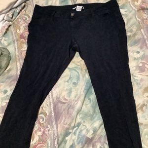 The clothes are cheap this coming bye